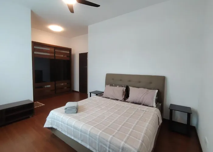 Jnj Miri Homestay - Miri Serene Shangrila, Luak With 4-Bedroom