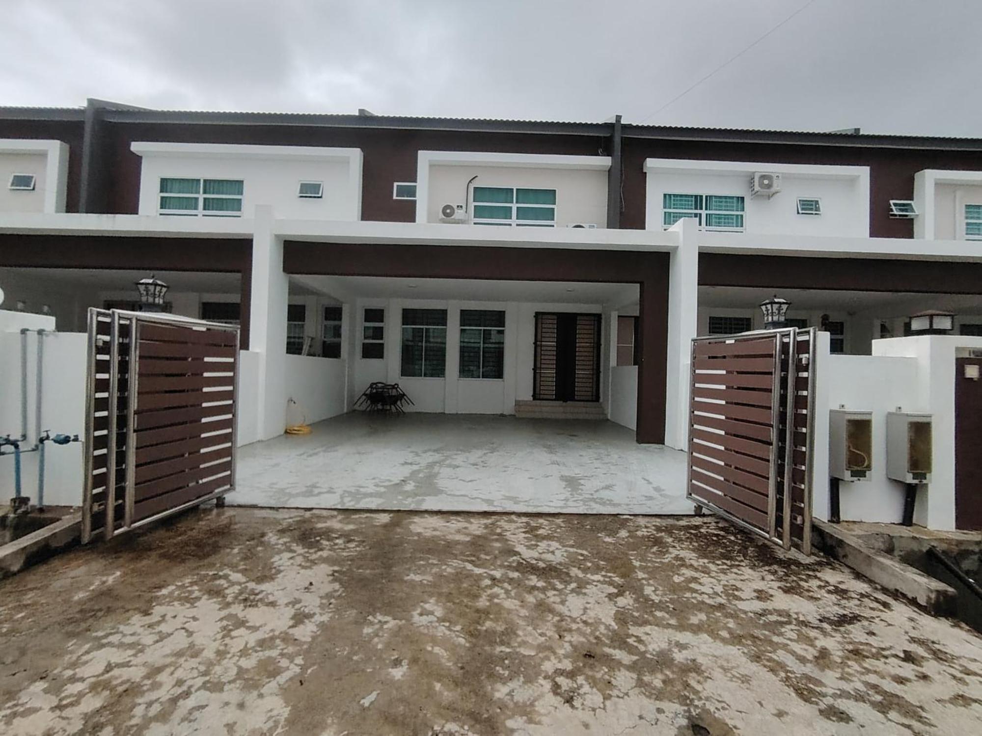 Holiday home Jnj - Serene Shangrila, Luak With 4-bedroom